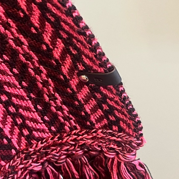 NWT Mackage Mona Woven Bright Pink Scarf - Picture 6 of 8